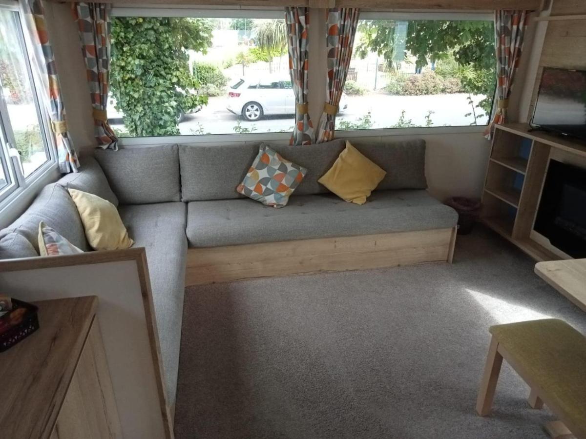 New 2 Bed Holiday Home With Decking In Rockley Park Dorset Near The Sea Lytchett Minster Exterior foto